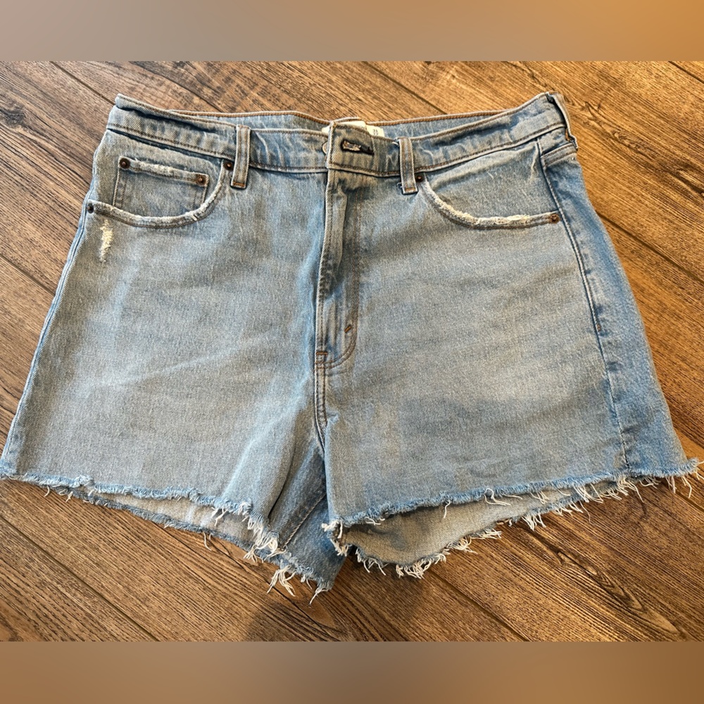 Abercrombie & Fitch Denim Mom Short High Rise 31/12